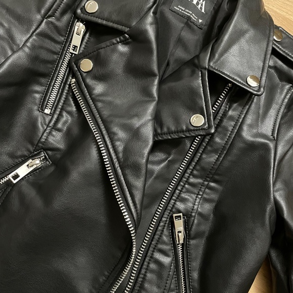 Zara Faux Black Leather Jacket - Picture 5 of 14